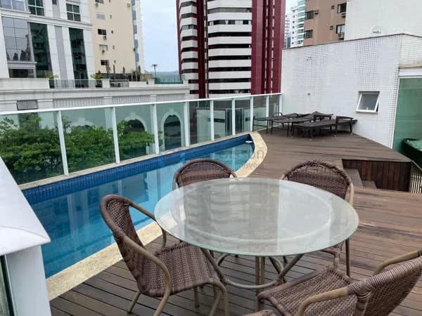 LOCAÇÃO TEMPORADA - Apartamento Com área externa em Centro, Balneário Camboriú/SC