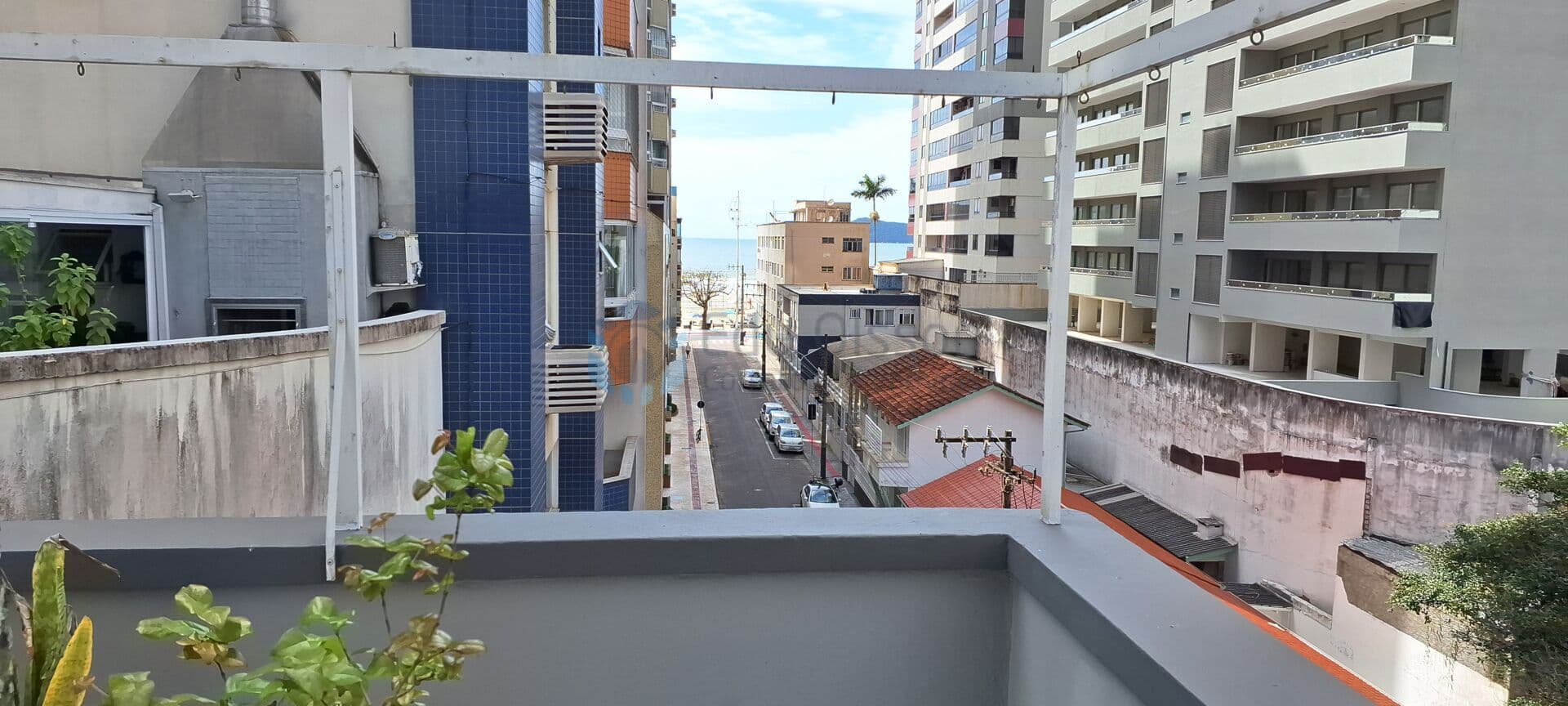 LOCAÇÃO TEMPORADA - APARTAMENTO QUADRA MAR