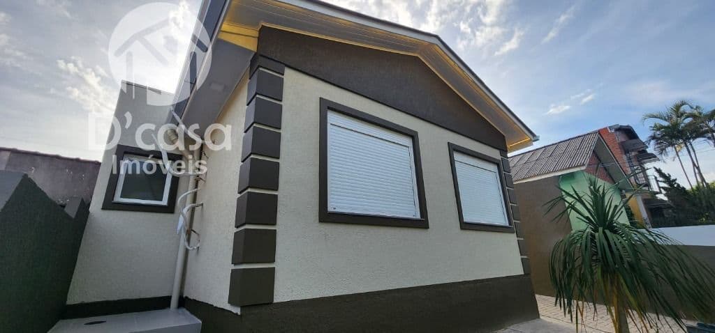 Linda casa com 3 dormitórios à venda, 100 m² por R$ 489.000 - COHAB - Cachoeirinha/RS