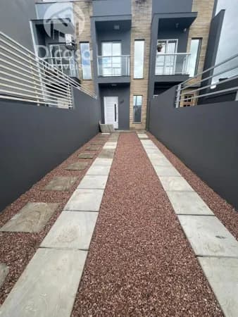 Excelente sobrado à venda no bairro Nova Cachoeirinha - Cachoeirinha/RS