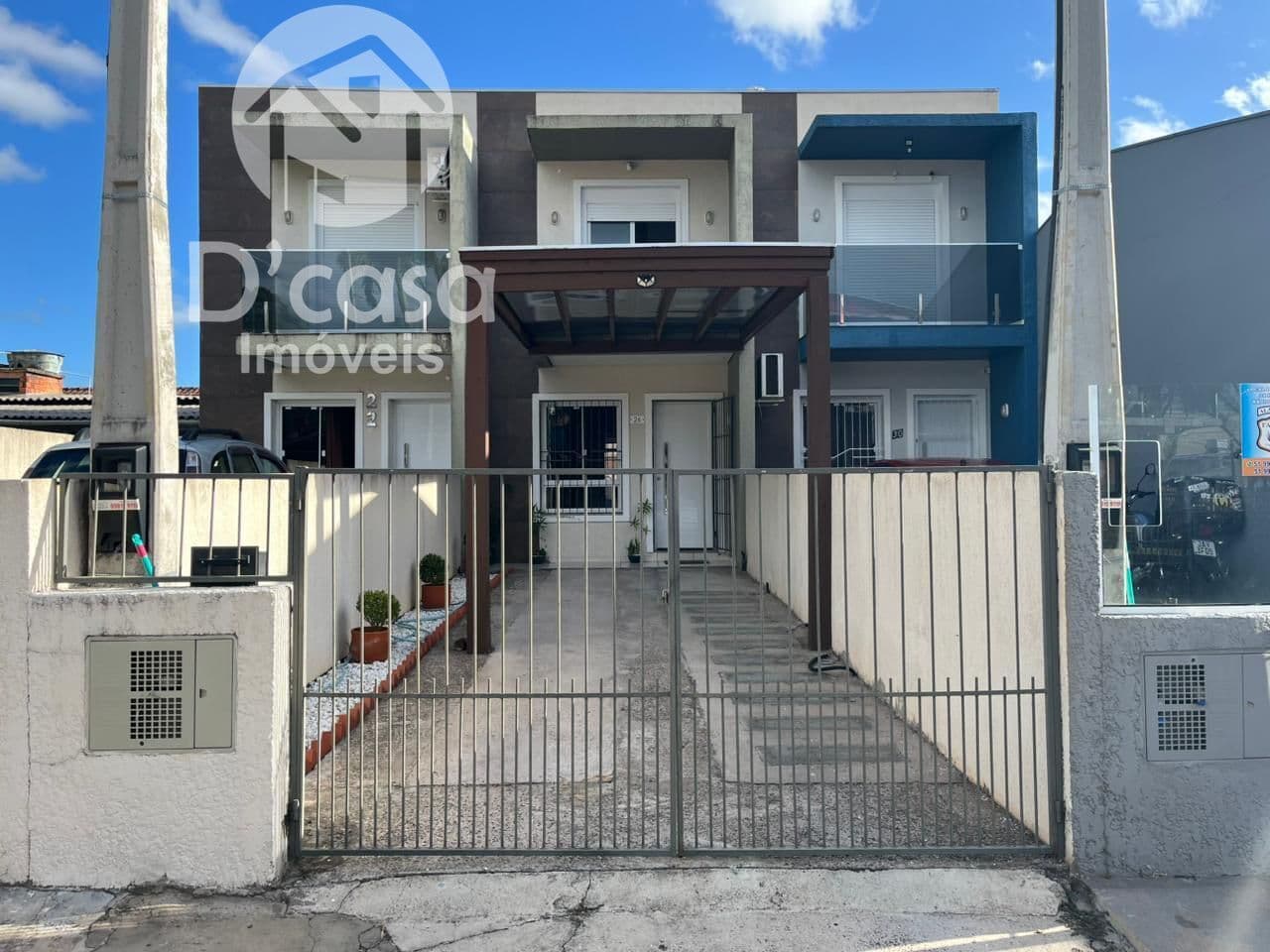 Excelente sobrado à venda no bairro Parque dos Eucalíptos - Gravataí/RS