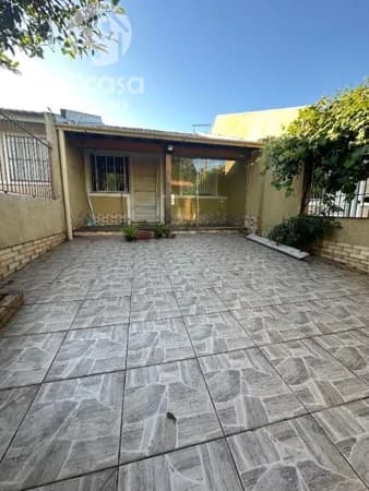 Linda casa com 2 dormitórios à venda, 49 m² por R$ 289.000 - Parque Granja Esperança - Cachoeirinha/RS