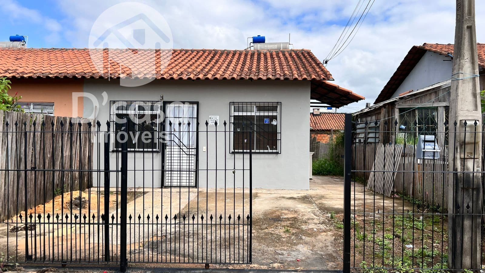 Casa reformada, à venda no bairro Breno Garcia - Gravataí/RS