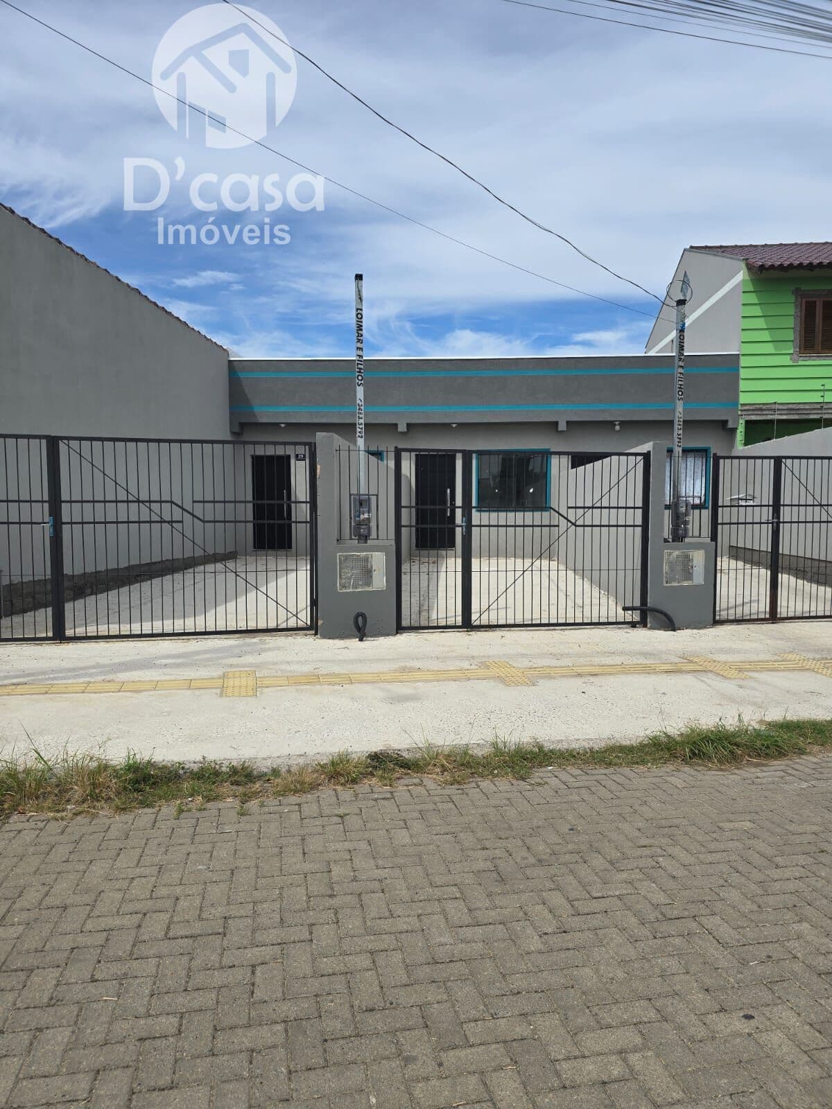 Linda casa à venda no bairro Maria Regina - Alvorada/RS