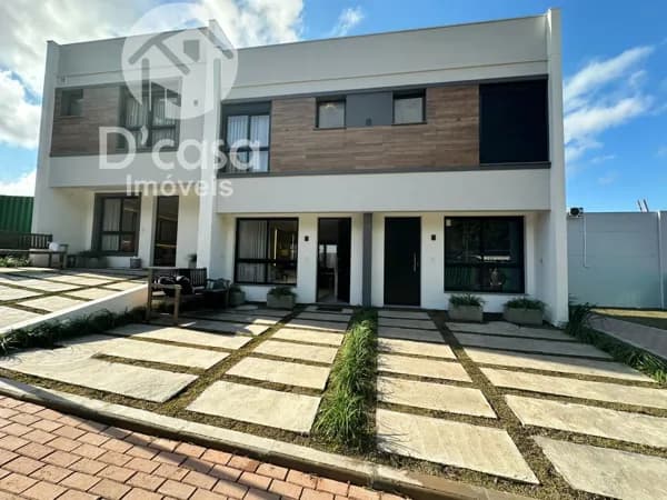 Sobrados com 2 dormitórios à venda, 99 m² por R$ 502.200,00 - Porto Alegre