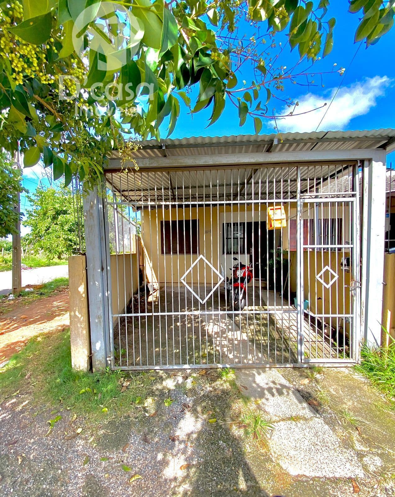 LInda casa à venda no bairro Jardim do Bosque - Cachoeirinha/RS