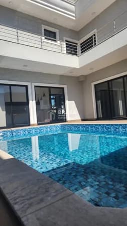 Casa Alto Padrão em Condomínio Villagio, Americana/SP