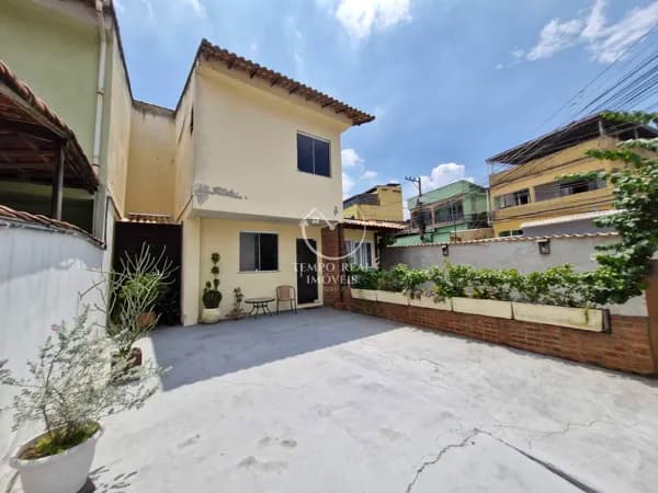 Espetacular casa duplex no Jardim da Posse em Nova Iguaçu!