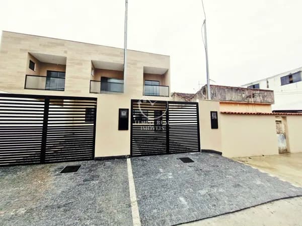 Lindíssima casa duplex no bairro do centro em nova iguaçu!!