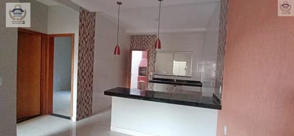 Casa 2 Qts, com 1 suíte, garagem coberta, área gourmet no Ponta kayana, Trindade-Goiás.