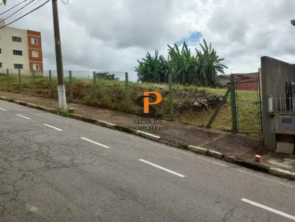 Terreno à venda no bairro Jardim Itália em Vinhedo/SP