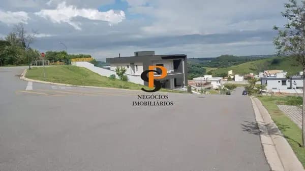 Terreno à venda no bairro Santa Cândida em Vinhedo/SP