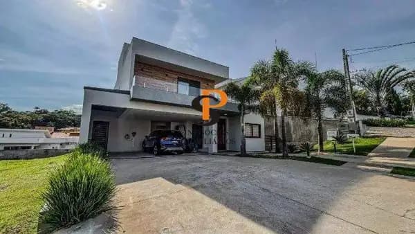 Casa à venda no bairro Centro em Vinhedo/SP