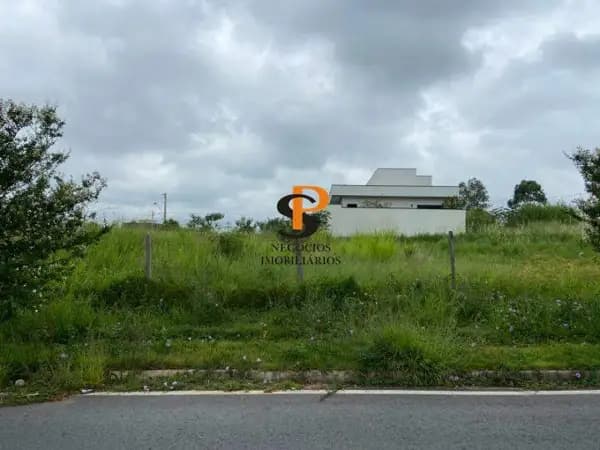Terreno à venda no bairro Pinheirinho em Vinhedo/SP