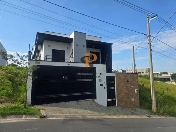 Casa à Venda no bairro São Roque, Vinhedo/SP