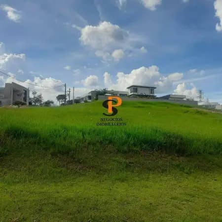 Terreno à Venda no Condomínio Campo de Toscana, Vinhedo SP