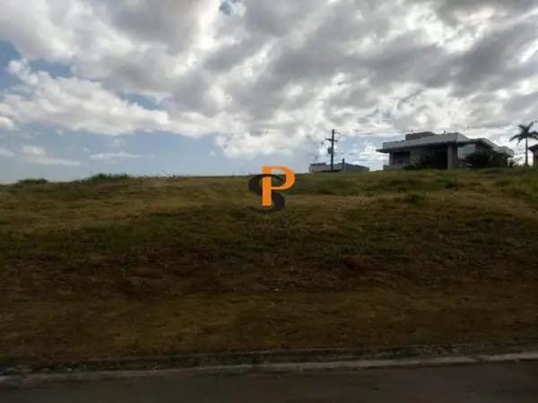 Terreno à venda no bairro Campo De Toscana em Vinhedo/SP