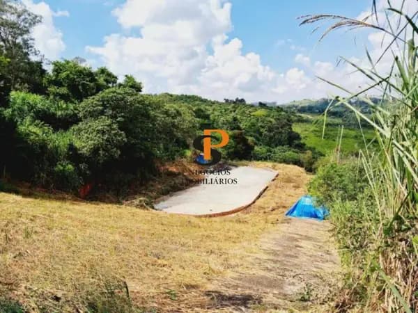 Terreno à venda no bairro Caixa D´Água em Vinhedo/SP