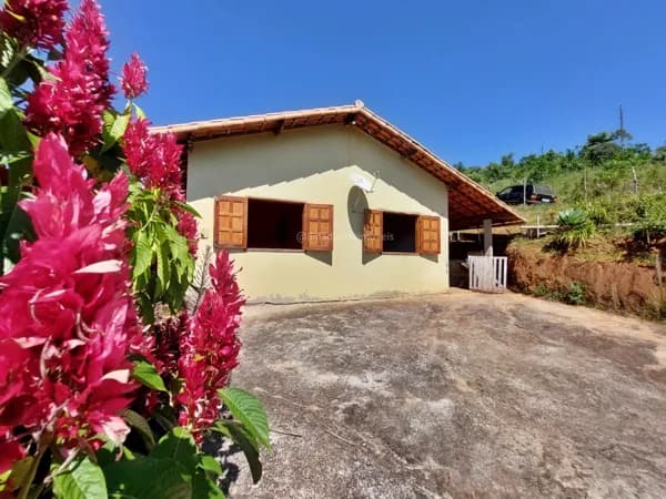 Casa em Lima Duarte - Cachoeira de São Bento