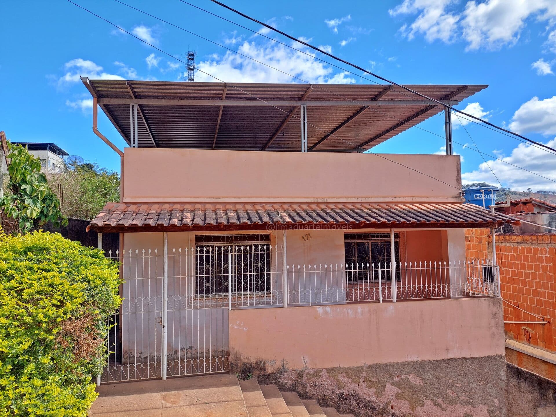 Casa em Lima Duarte - Vila Belmiro