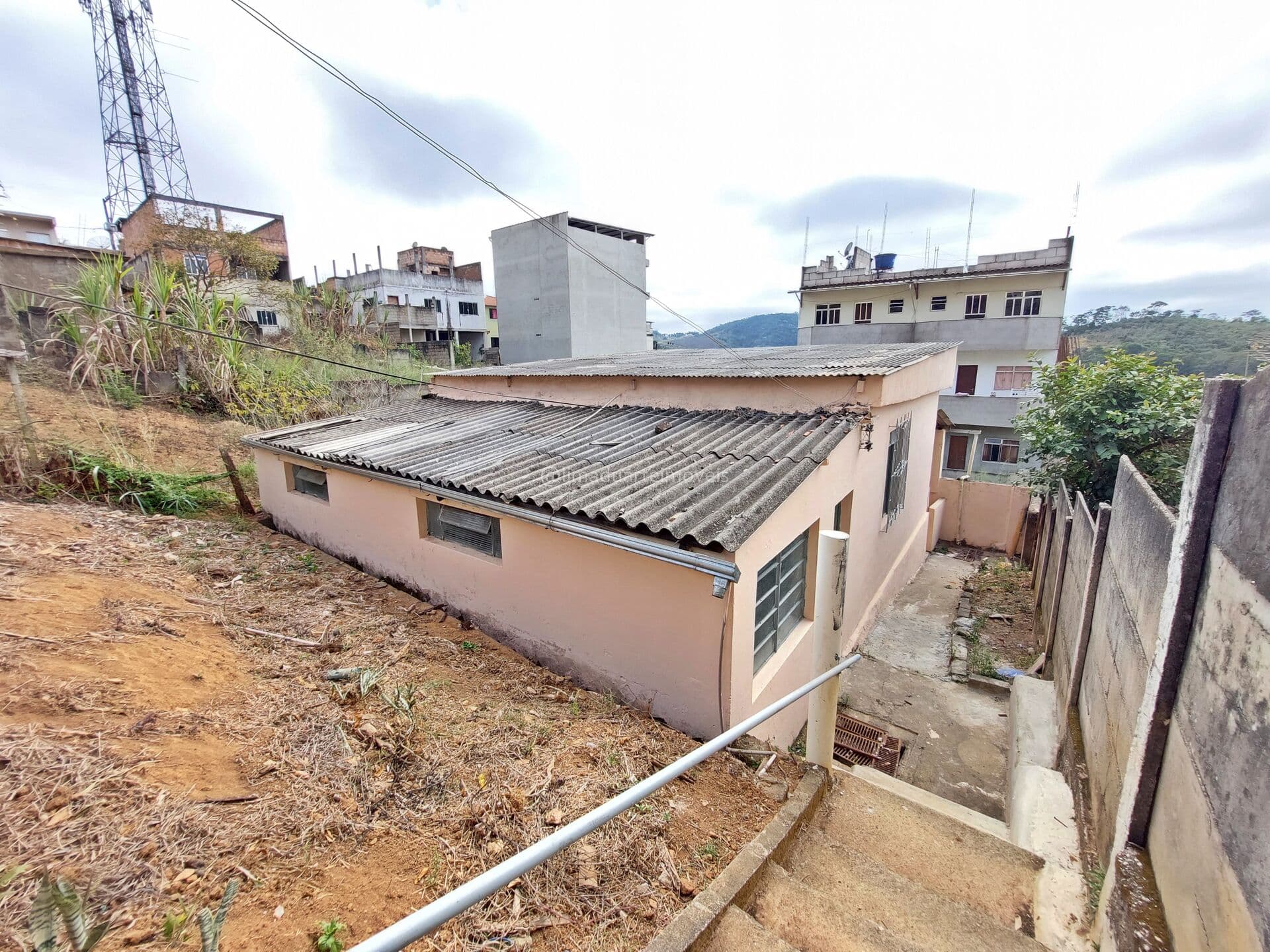 Casa em Lima Duarte - Vila Belmiro