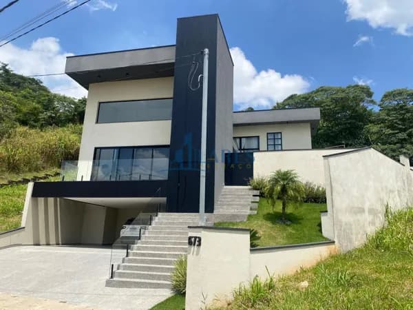 Casa Alto Padrão condominio reserva santa Ana