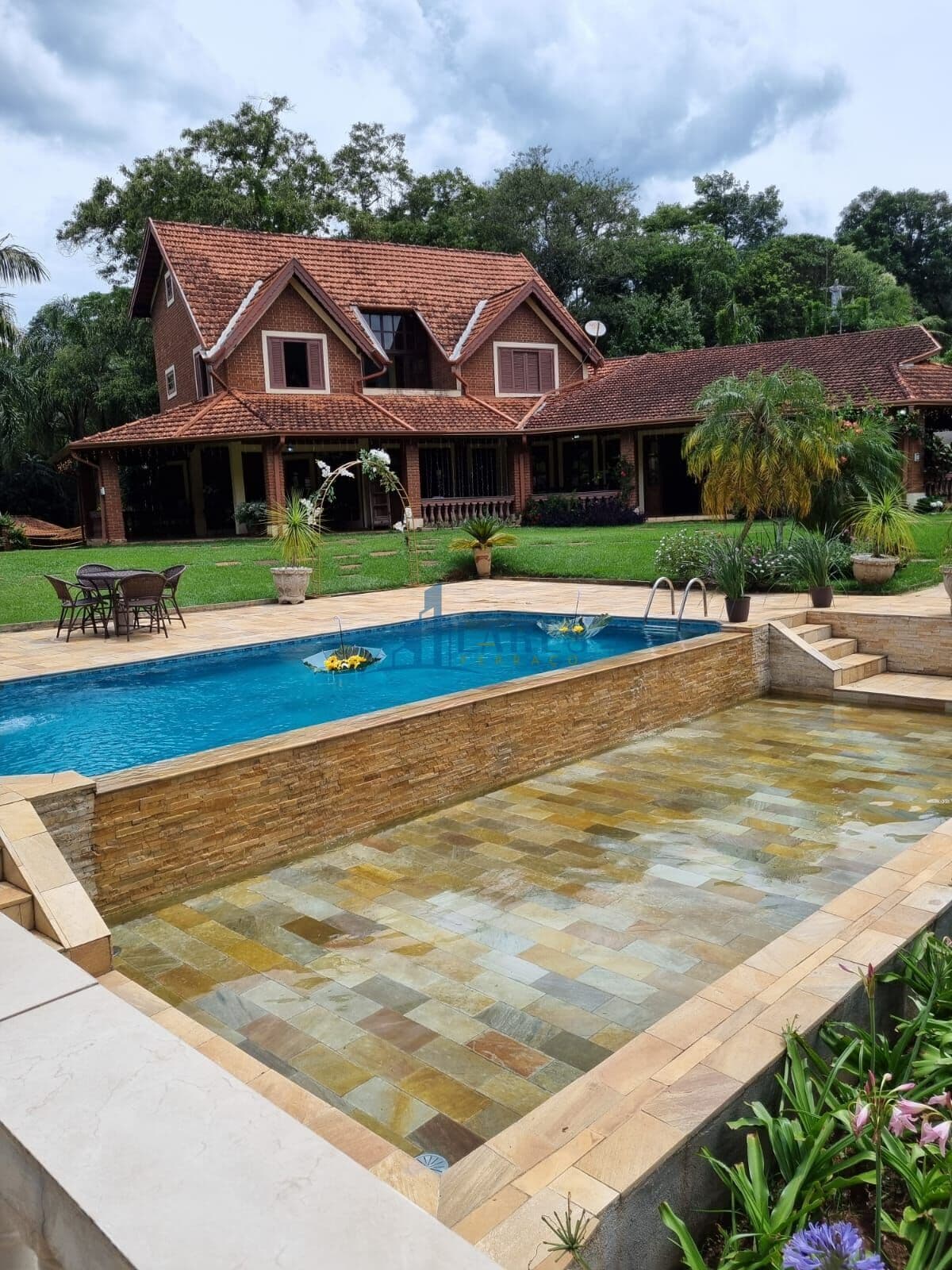 Chácaras Amplas à Venda com Grande Potencial para Investimento e Lazer