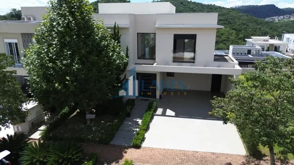 Casa de Condomínio em Alphaville - Santana de Parnaíba
