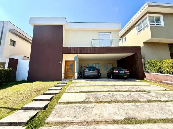 CASA ALTO PADRÃO NO CONDOMÍNIO NEW VILLE – SANTANA DE PARNAÍBA!