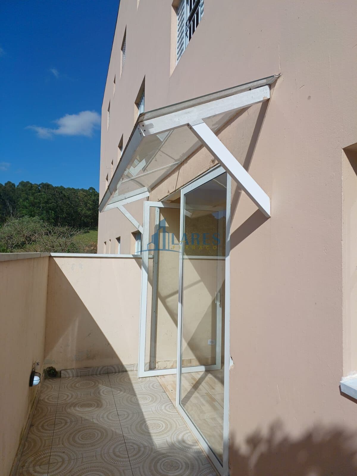 Apartamento térreo em Santana de Parnaíba