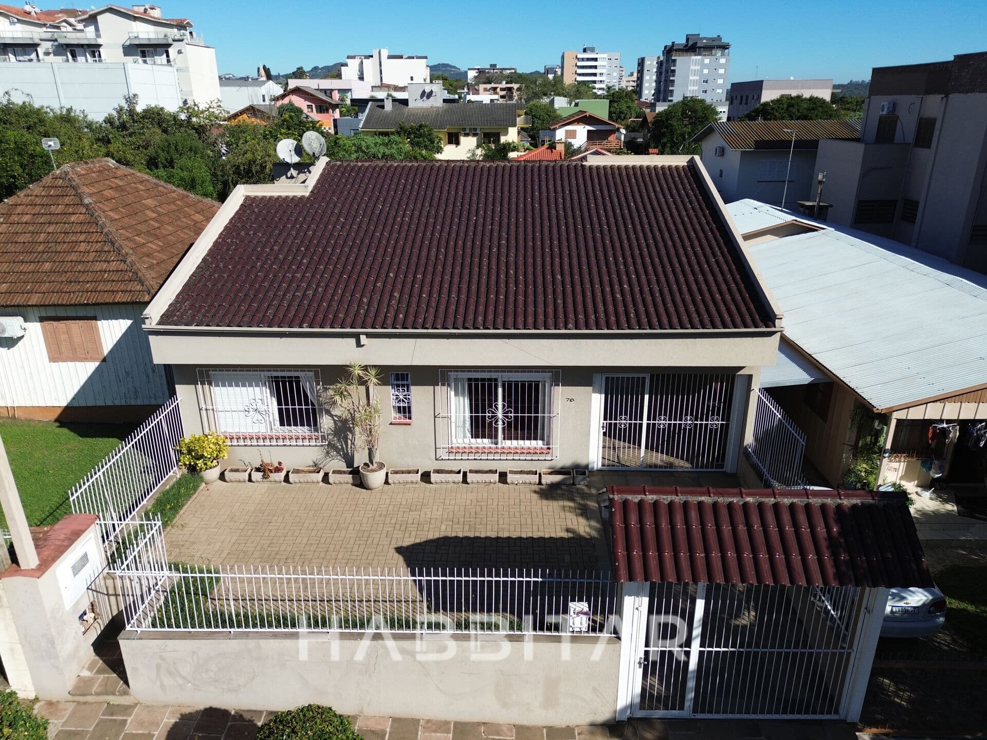 Casa em Dois Irmãos - Centro