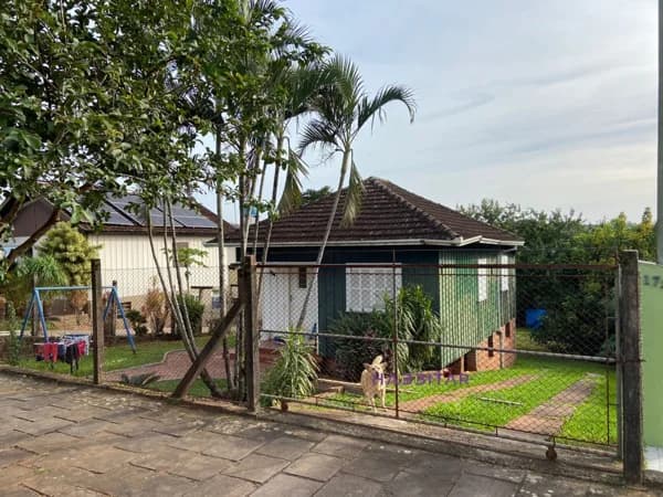 Casa Madeira para Venda em Floresta Dois Irmãos-RS