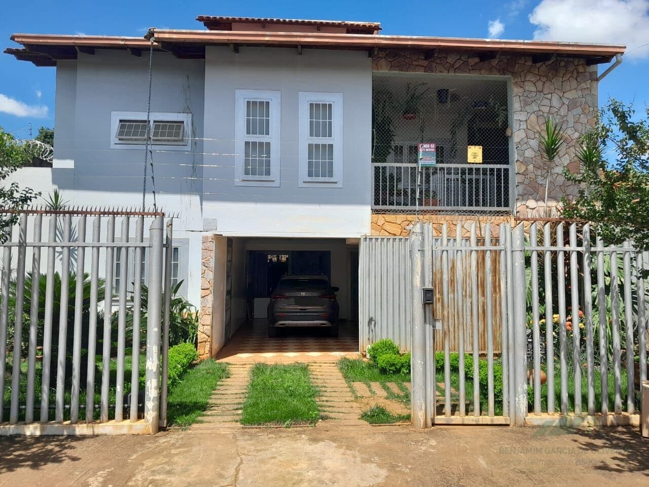 Casa em Luz - Centro