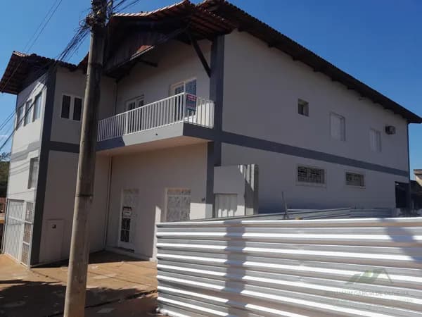 Sobrado em Luz - Centro