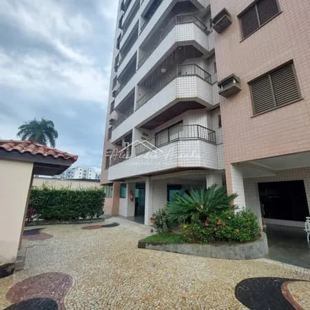 Apartamento à venda com 2 quartos sendo 01 suíte, bairro Prainha, Caraguatatuba - SP.