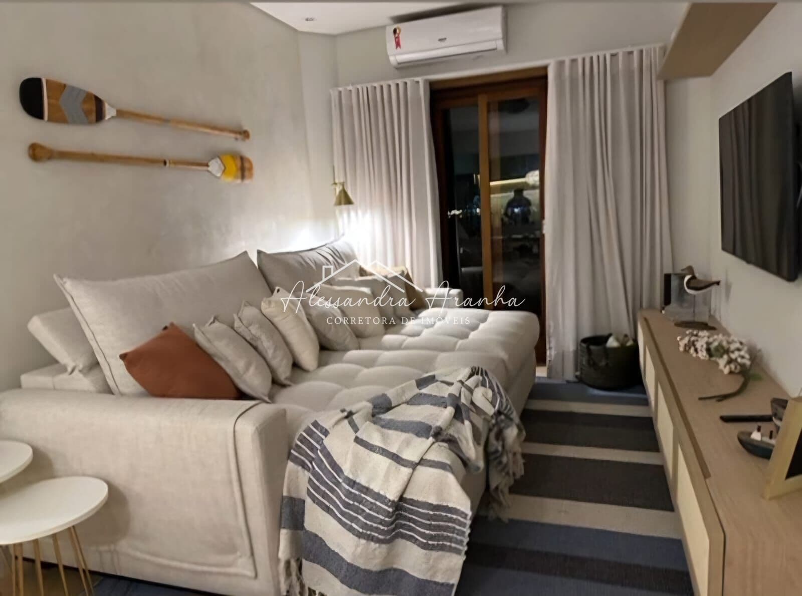 Apartamento com vista para o mar à venda, Pontal das Marinas São Sebastião-