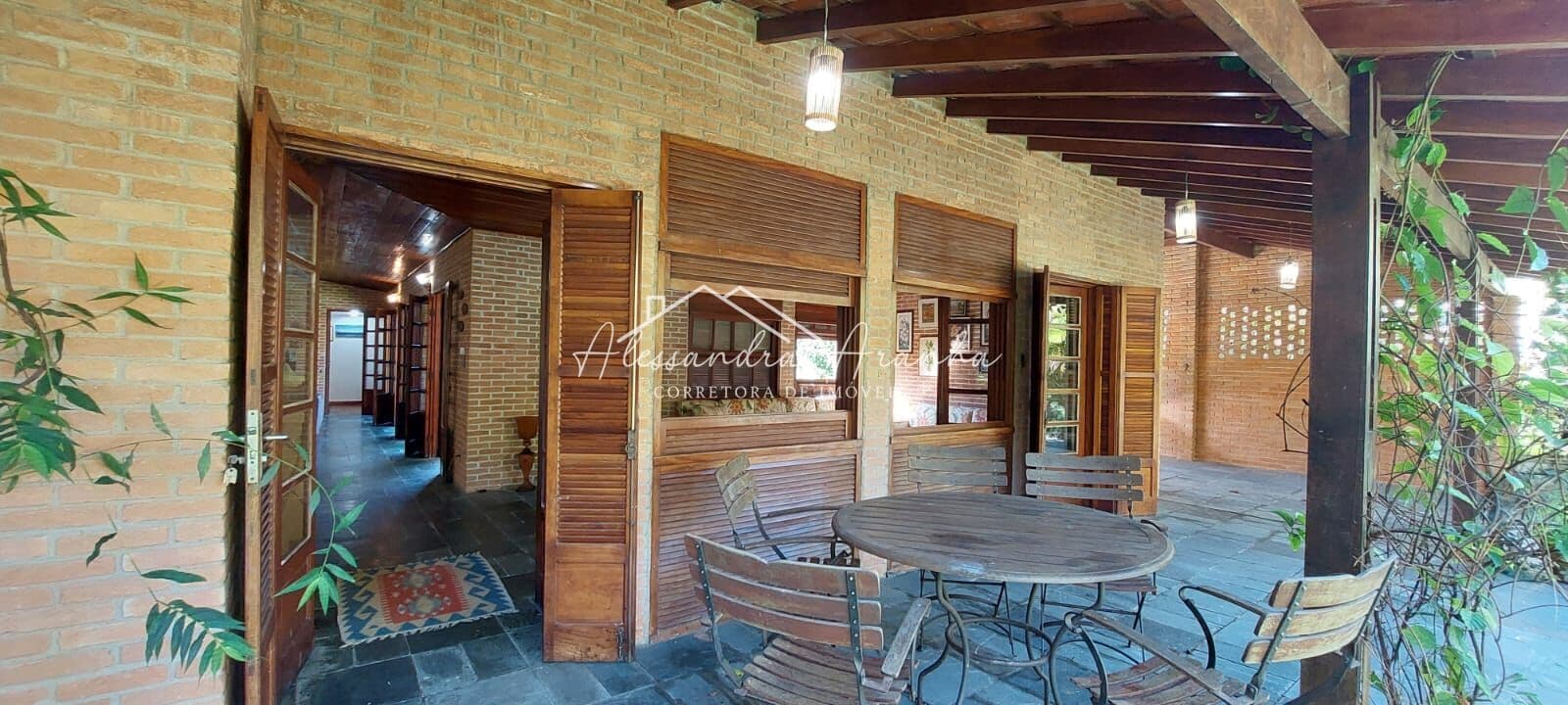 Casa à venda Barequeçaba poucos passos do mar , São Sebastião - SP.