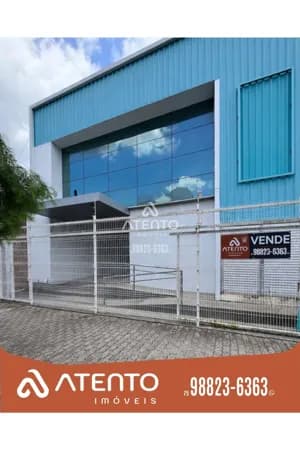 No Centro Comercial da cidade