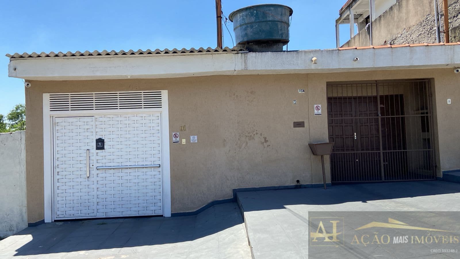 Casa Térrea em Jardim Santa Helena, Poá/SP, com terreno de 250m² contendo 2 casas