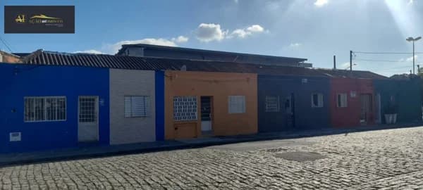 Casa Padrão para Venda em Vila Mogilar Mogi das Cruzes-SP