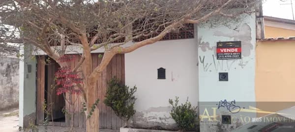 Oportunidade casa com 3 dormitórios sendo 1 suíte à venda