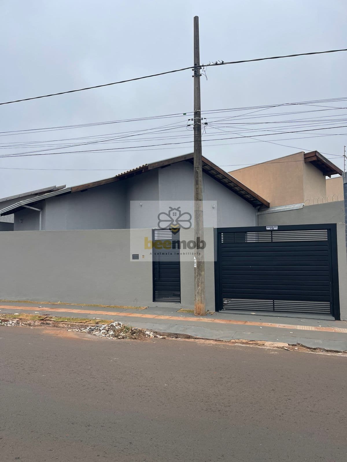 OPORTUNIDADE NO CAIÇARA- CASA TÉRREA