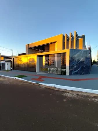 Belíssima casa- ALTO PADRÃO RITA VIEIRA