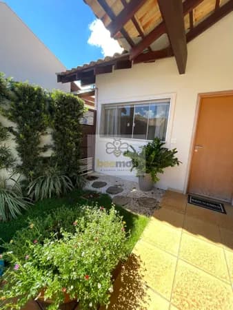 Casa térrea no Le Manoir