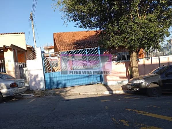 Casa térrea 4 dormitórios