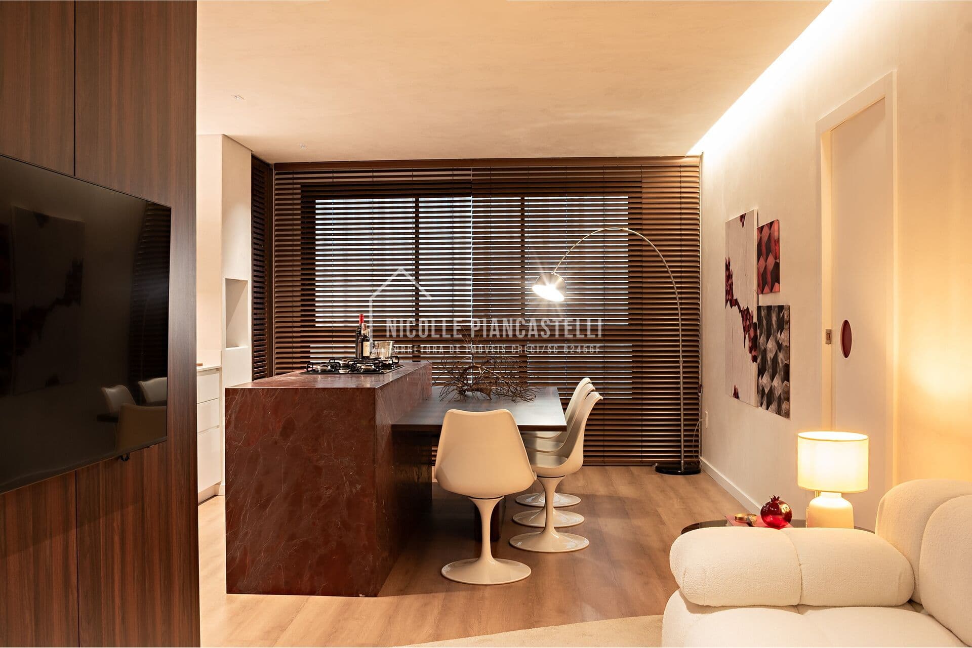 Apartamento com 1 suíte + 2 demi-suítes, no América.