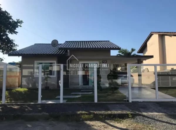 Casa em Itapoá - SC