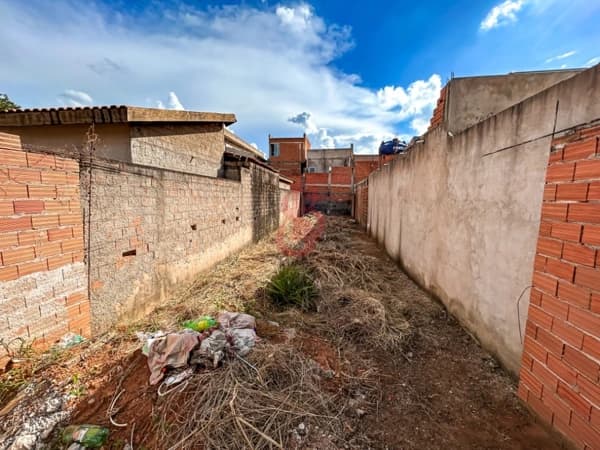 Lote/Terreno em Hortolândia - Jardim das Figueiras II