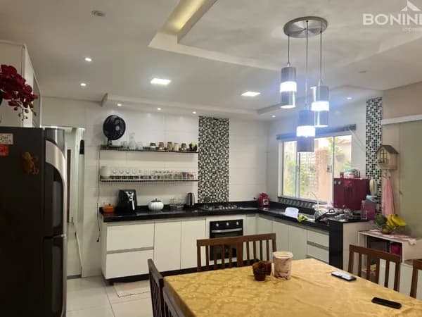 Casa com 2 dormitórios à venda, 125 m² por R$ 520.000 - Parque Nova Carioba - Americana/SP