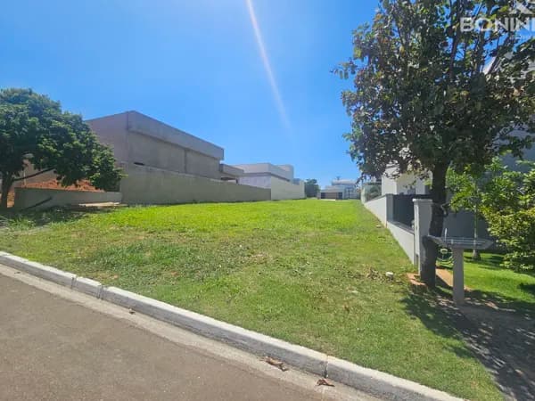 TERRENO CONDOMINIO FAZENDA SANTA LUCIA- AMERICANA/SP